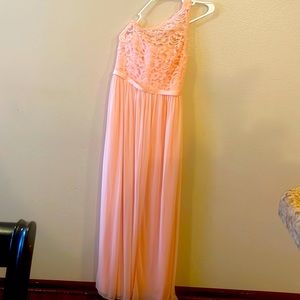 Bridesmaids dress, worn once, has long slit, peach color
